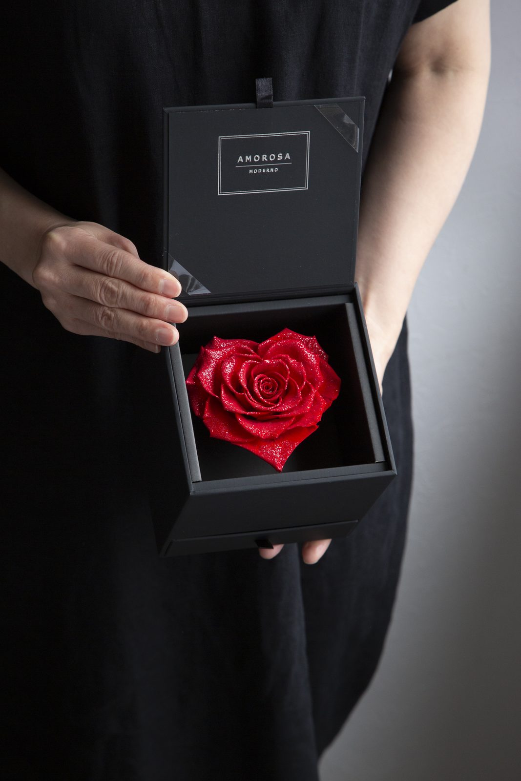 アモローサモデルノ（Luxury Preserved Rose Brand）— upell Inc. プリザーブドフラワーブランド